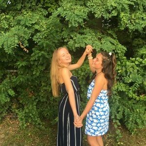 Meet your Posher, Claire